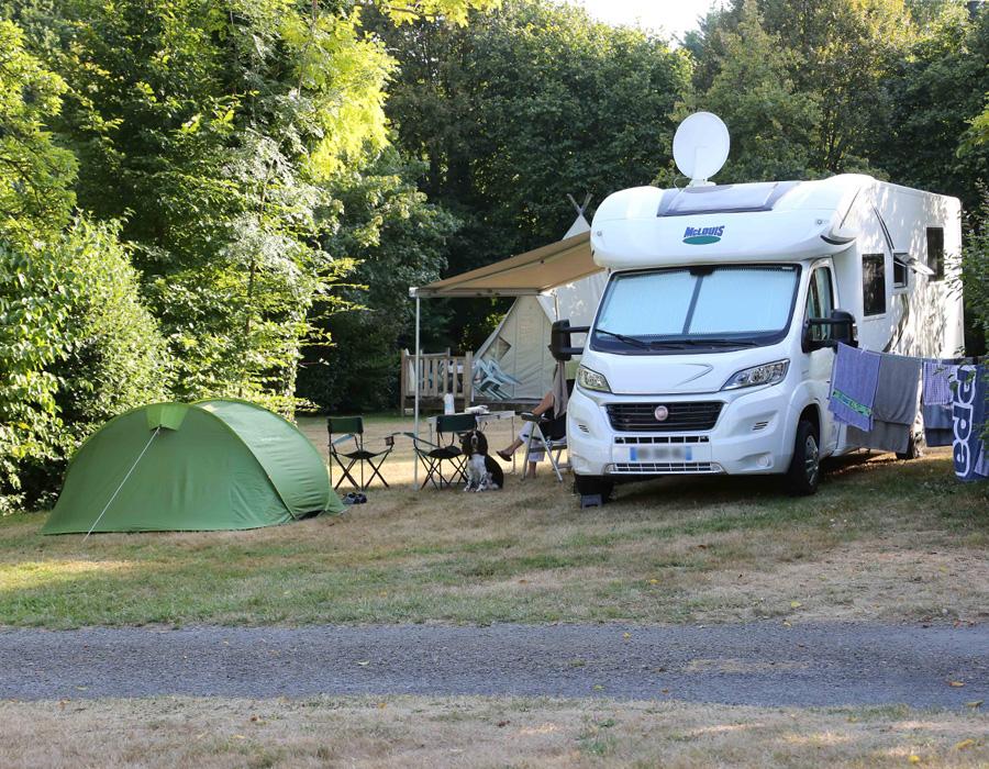 camping-le-moulin-des-effres-emplacement-caravane