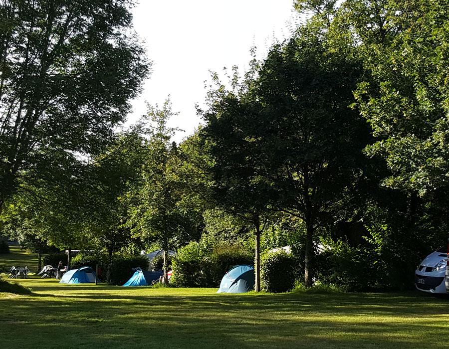 camping-le-moulin-des-effres-emplacement-toile-de-tente