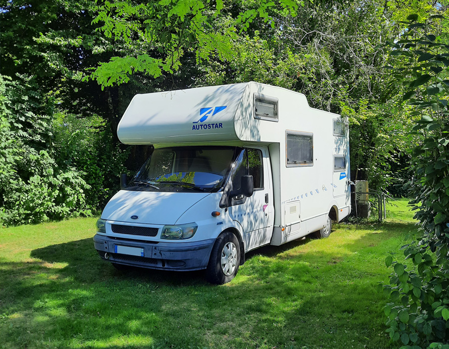 camping-le-moulin-des-effres-emplacement-caravane-deux-sevres