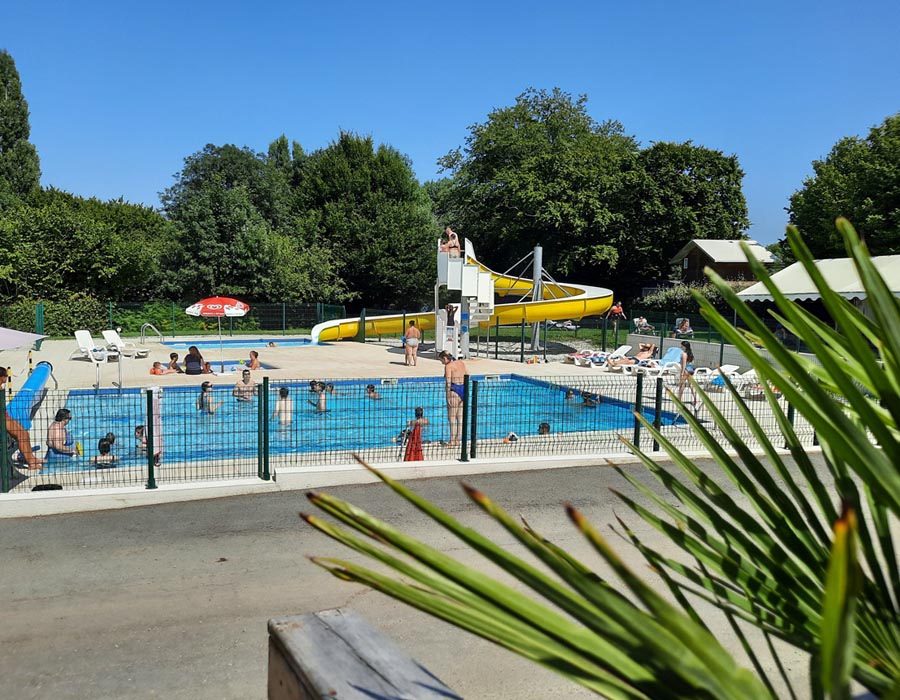 camping-deux-sevres-avec-piscine-camping-le-moulin-des-effres-secondigny