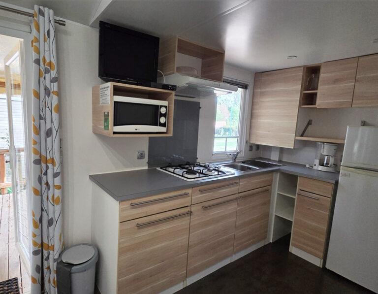 location-camping-proche-puy-du-fou-futuroscope-camping-le-moulin-des-effres-secondigny-79