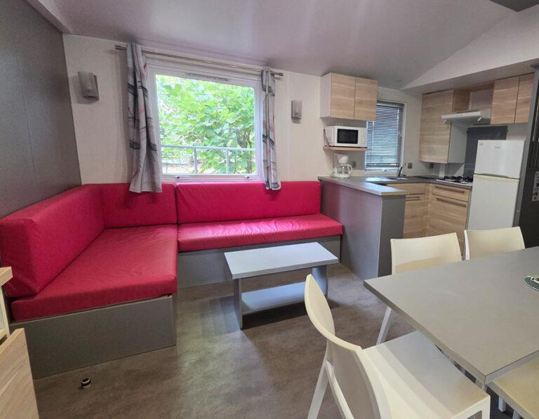 location-mobil-home-3-chambres-proche-puy-du-fou-camping-le-moulin-des-effres-secondigny-79