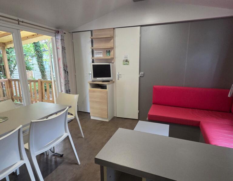 location-mobil-home-6-personnes-camping-avec-piscine-proche-puy-du-fou-camping-le-moulin-des-effres-secondigny
