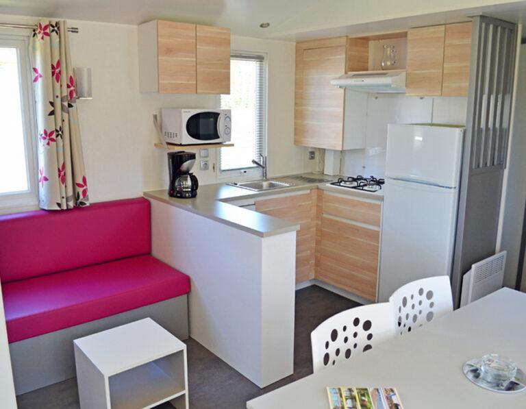 location-mobil-home-xxl-3-chambres-camping-avec-piscine-le-moulin-des-effres-secondigny